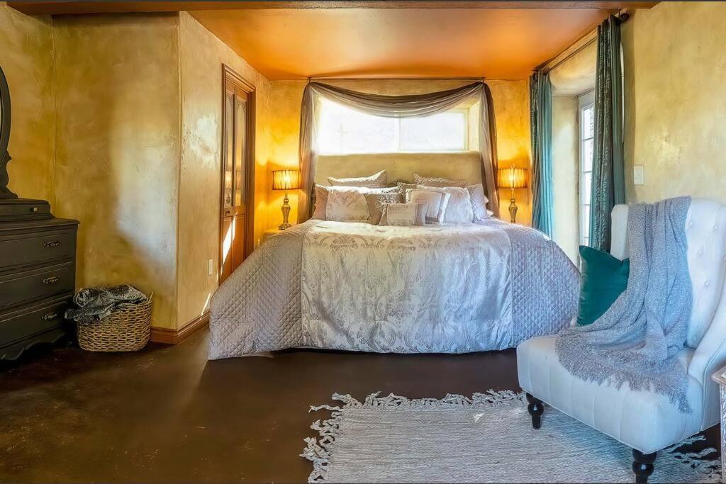 European Style Straw Bale Retreat Villa Ashland Exterior photo